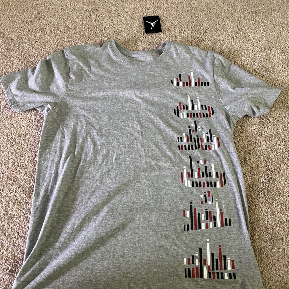 Air Jordan shirt L